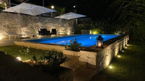 Villa Lucia With Salt Pool